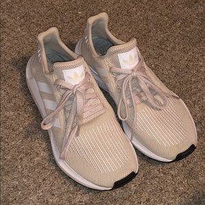 Adidas swift run size 8.5